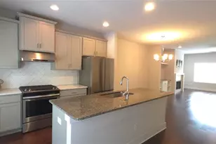 3801 Oxford Circle Circle, Doraville, GA 30340 - Photo 7