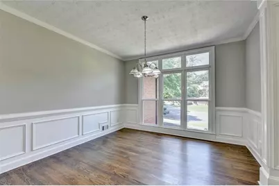 5730 Elm Tree Drive, Buford, GA 30518 - Photo 9