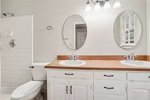 3884 Hunting Ridge Dr SW, Lilburn, GA 30047 - Photo 27