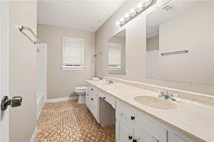 3884 Hunting Ridge Dr SW, Lilburn, GA 30047 - Photo 21