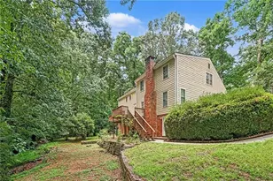 3884 Hunting Ridge Dr SW, Lilburn, GA 30047 - Photo 35