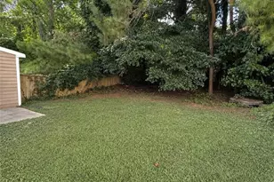 5376 Cherry Wood Dr, Stone Mountain, GA 30083 - Photo 21
