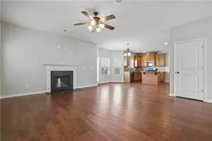 7646 Crawford Ct, Fairburn, GA 30213 - Photo 11
