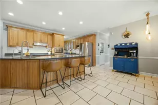 1390 Rivershyre Pkwy, Lawrenceville, GA 30043 - Photo 17