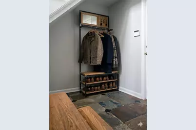 1490 N Crossing Circle NE, Atlanta, GA 30329 - Photo 3