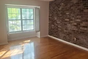 1490 N Crossing Circle NE, Atlanta, GA 30329 - Photo 15
