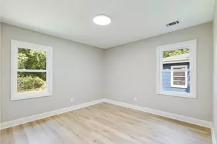 2862 Argyle Dr, Atlanta, GA 30318 - Photo 13