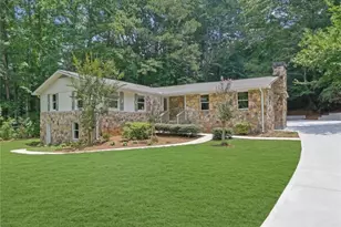 2270 Addison Rd NE, Marietta, GA 30066 - Photo 3