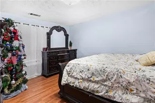 1055 Grace Dr, Lawrenceville, GA 30043 - Photo 15