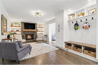 1711 W Nancy Creek Drive NE, Atlanta, GA 30319 - Photo 7
