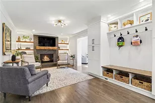 1711 W Nancy Creek Dr NE, Atlanta, GA 30319 - Photo 7