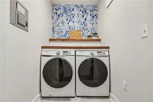 1711 W Nancy Creek Dr NE, Atlanta, GA 30319 - Photo 29