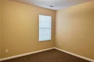 4123 Ravenwood Ct, Union City, GA 30291 - Photo 15