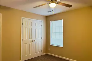 4123 Ravenwood Ct, Union City, GA 30291 - Photo 9