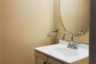 4123 Ravenwood Ct, Union City, GA 30291 - Photo 11