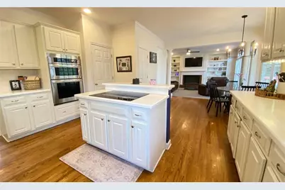2705 Montclair Place, Snellville, GA 30078 - Photo 9