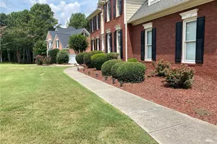 2705 Montclair Pl, Snellville, GA 30078 - Photo 3