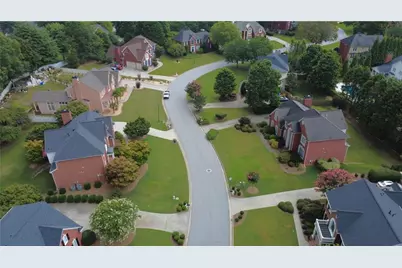 2705 Montclair Place, Snellville, GA 30078 - Photo 39