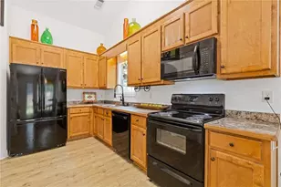 521 Embassy Walk, Winder, GA 30680 - Photo 13