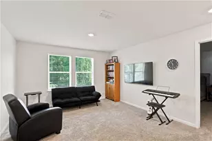 677 Magnolia Dr, Dawsonville, GA 30534 - Photo 11
