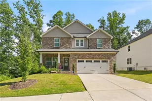 677 Magnolia Dr, Dawsonville, GA 30534 - Photo 1