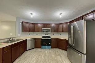 6675 Princeton Park Ct, Lithonia, GA 30058 - Photo 9