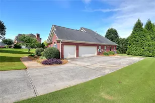 2008 Jefferson Hall Dr, Monroe, GA 30656 - Photo 3