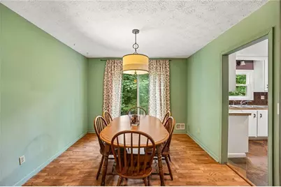 903 Laurel Court, Woodstock, GA 30188 - Photo 5