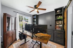 503 E Lake Ct, Woodstock, GA 30188 - Photo 7