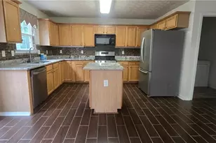 3811 Roxfield Dr, Buford, GA 30518 - Photo 7