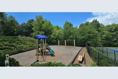 3811 Roxfield Dr, Buford, GA 30518 - Photo 35
