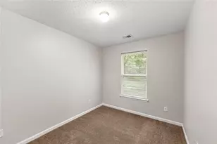1618 Bayrose Cir, Atlanta, GA 30344 - Photo 13