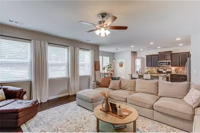 1429 Washington Rose Avenue, Hoschton, GA 30548 - Photo 13