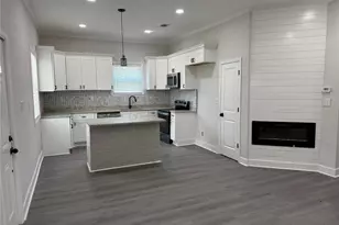 69 4th St, Griffin, GA 30223 - Photo 9