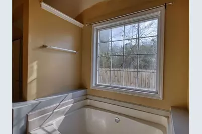 565 Ambur Lake Dr, Lawrenceville, GA 30043 - Photo 27