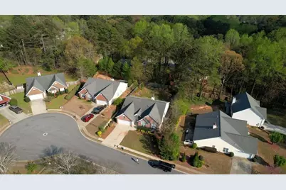 565 Ambur Lake Dr, Lawrenceville, GA 30043 - Photo 51