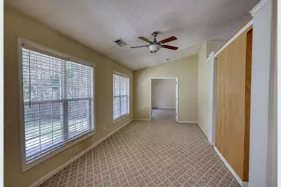 565 Ambur Lake Dr, Lawrenceville, GA 30043 - Photo 21