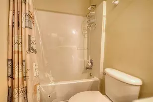 565 Ambur Lake Dr, Lawrenceville, GA 30043 - Photo 33