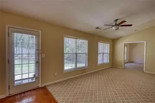 565 Ambur Lake Dr, Lawrenceville, GA 30043 - Photo 19