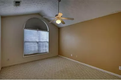 565 Ambur Lake Dr, Lawrenceville, GA 30043 - Photo 35