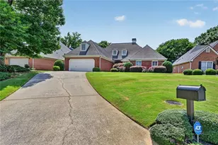 12610 Oxfordshire Ct, Alpharetta, GA 30005 - Photo 3