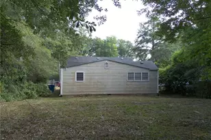 1383 Almont Dr SW, Atlanta, GA 30310 - Photo 17