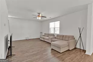 1054 Mackets Ct, Atlanta, GA 30354 - Photo 9