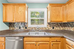 5822 Bridgeport Ct, Flowery Branch, GA 30542 - Photo 13