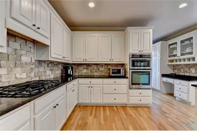10370 Sugar Crest Avenue, Duluth, GA 30097 - Photo 13