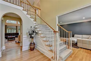 10370 Sugar Crest Ave, Duluth, GA 30097 - Photo 7