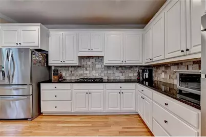 10370 Sugar Crest Avenue, Duluth, GA 30097 - Photo 15