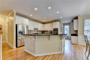 10370 Sugar Crest Ave, Duluth, GA 30097 - Photo 17