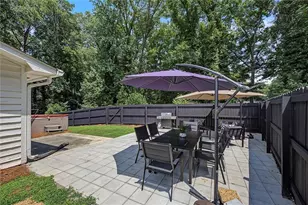 10 Saratoga Dr, Lawrenceville, GA 30044 - Photo 29