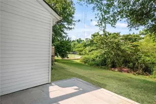 2176 Wellington Cir, Lithonia, GA 30058 - Photo 23